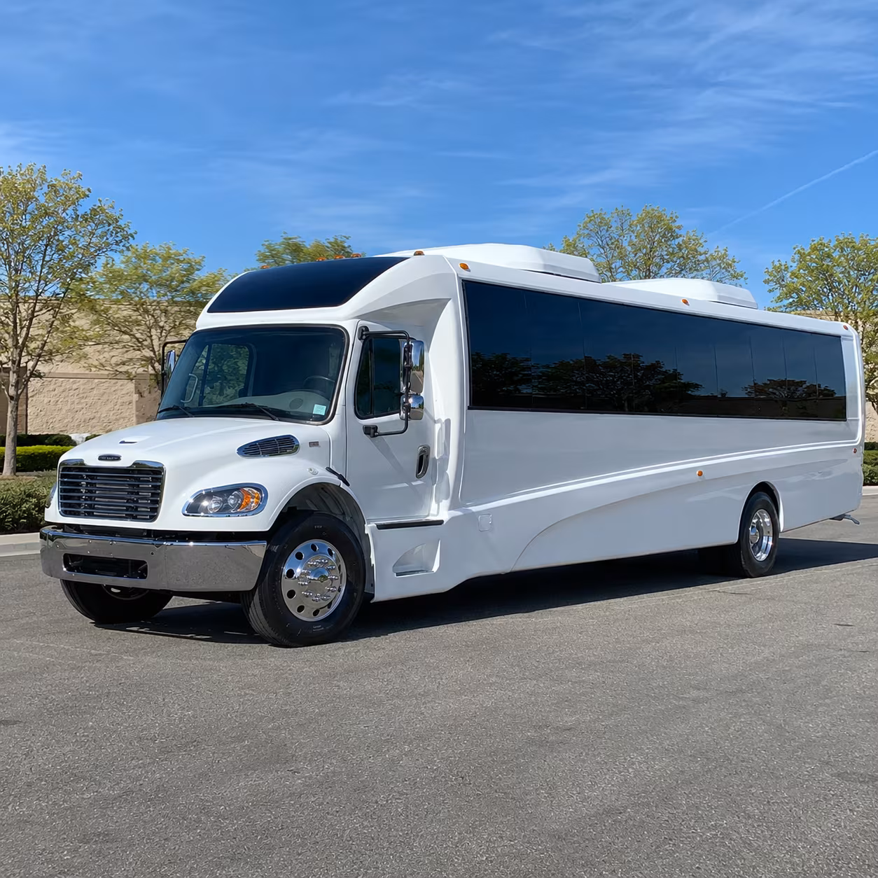 bakersfield 30 passenger minibus