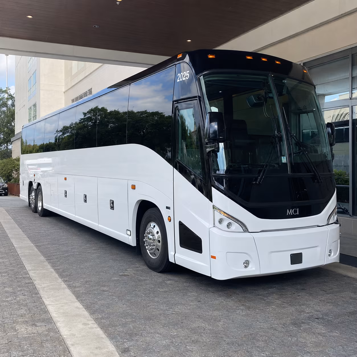 bakersfield 54 passenger charter bus