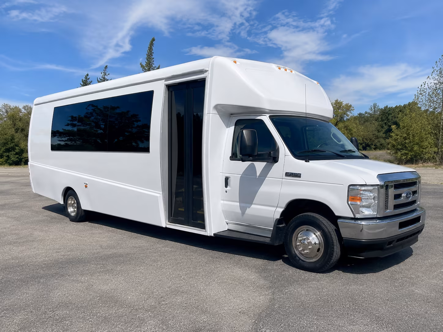 bakersfield new years eve party bus rental
