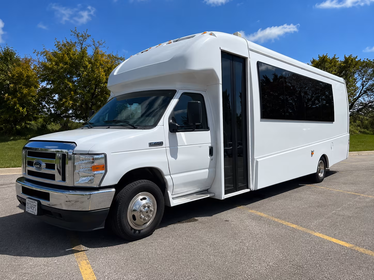 bakersfield quinceanera sweet 16 party bus rental
