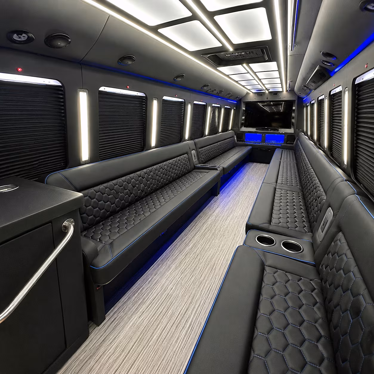 bus rentals for bands and performers traveling through bakersfield