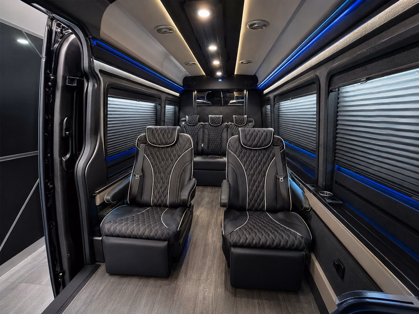 corporate shuttle buses and employee transportation in bakersfield