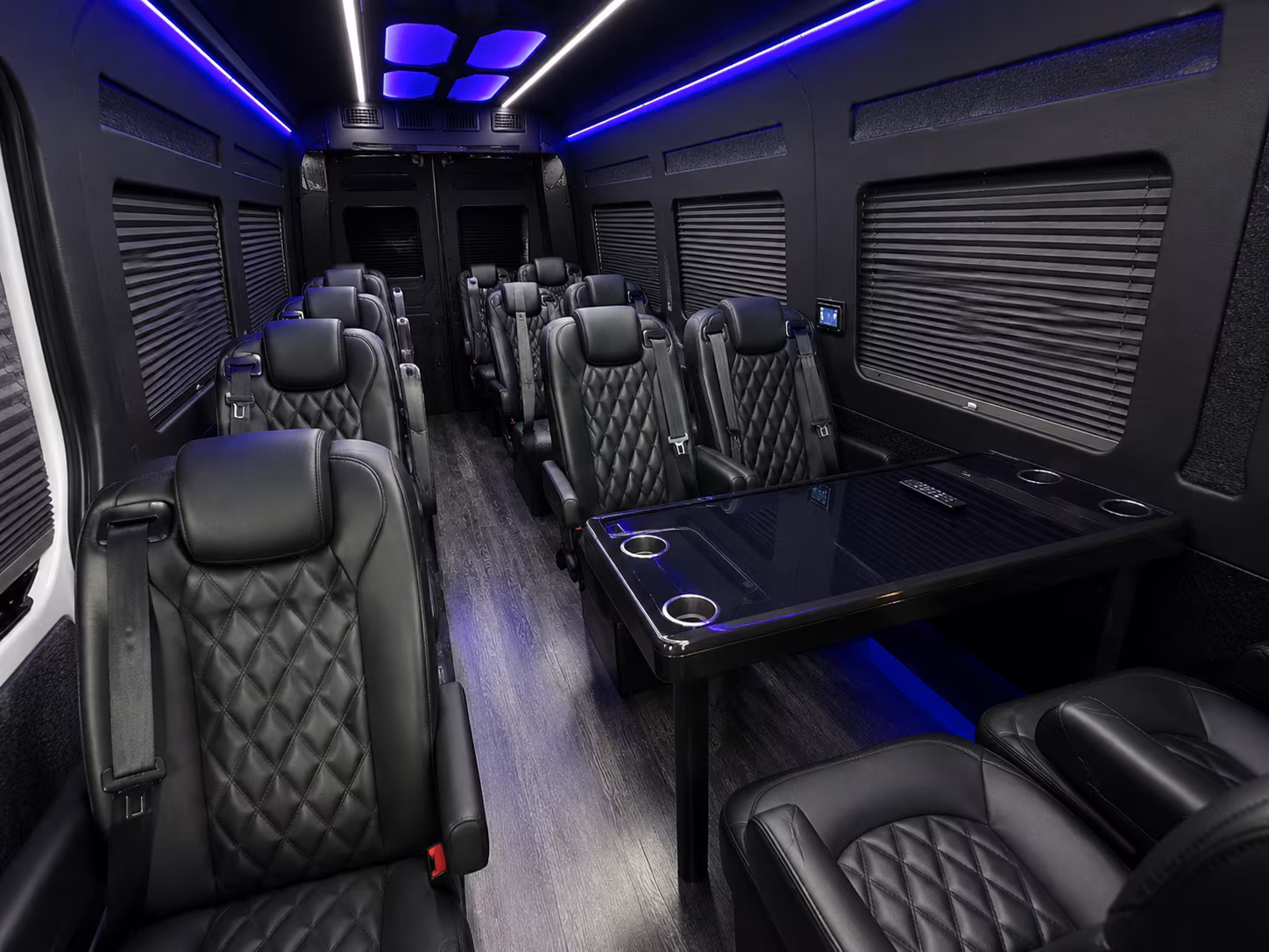 easily book transportation for your next airport transfer 5