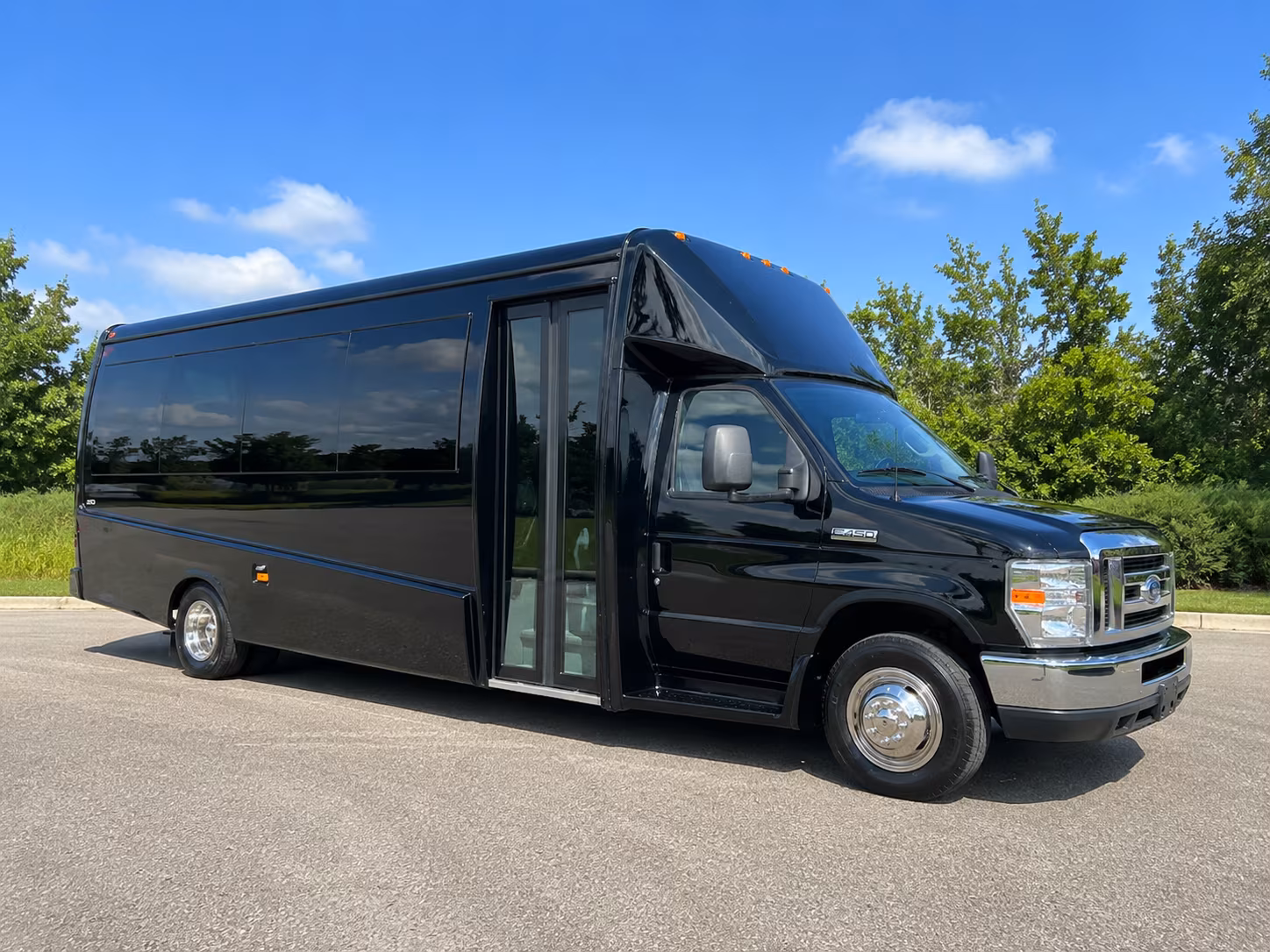 easily book transportation for your next sporting event 1