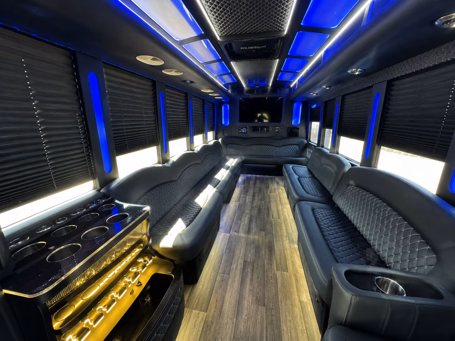 field trip buses and school event transportation in bakersfield