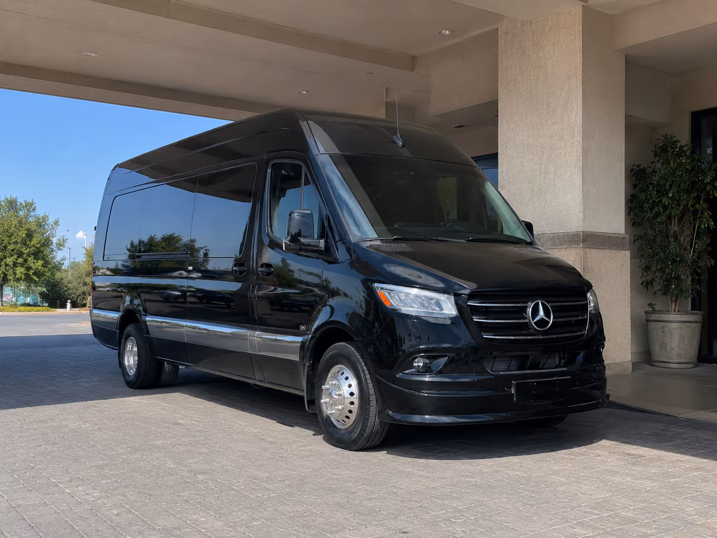 sprinter vans and minibuses for smaller bakersfield concert groups